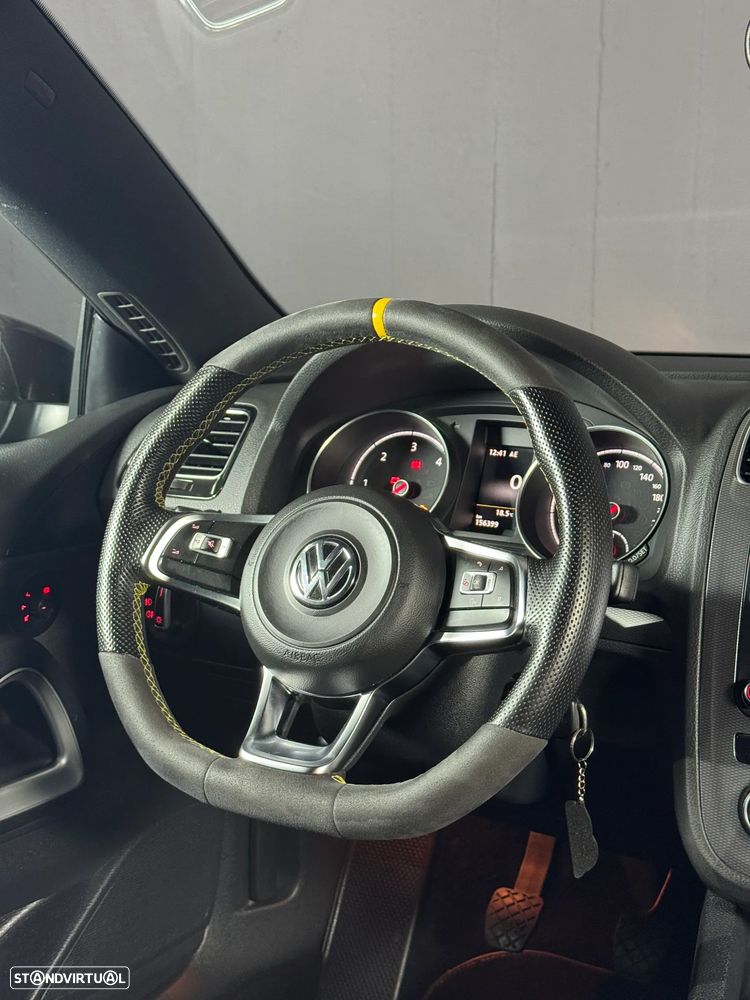 VW Scirocco 2.0 TDI Blue Motion Technologie Club - 20
