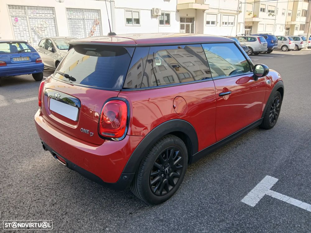 MINI 3 Portas One D - 6