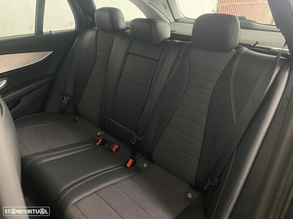 Mercedes-Benz E 300 de Avantgarde - 10