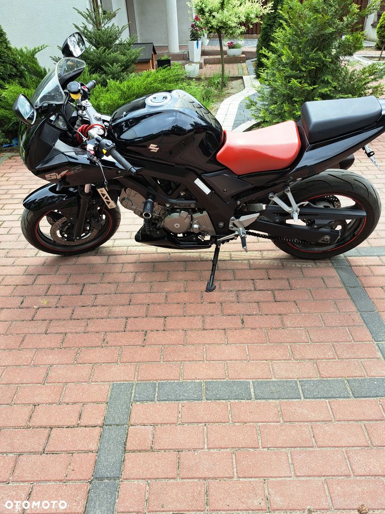Suzuki SV - 15
