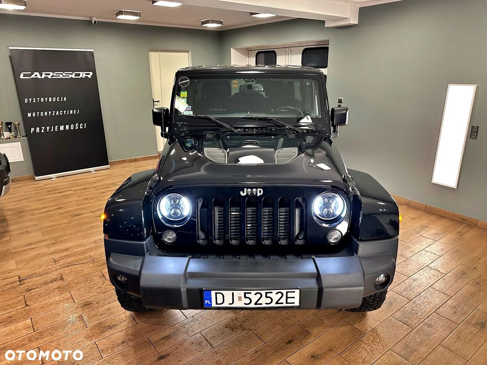 Jeep Wrangler 2.8 CRD Unlim Sahara - 24