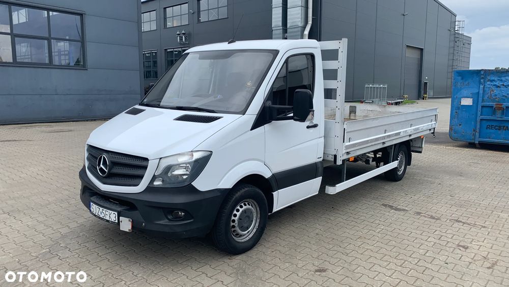 Mercedes-Benz Sprinter - 1