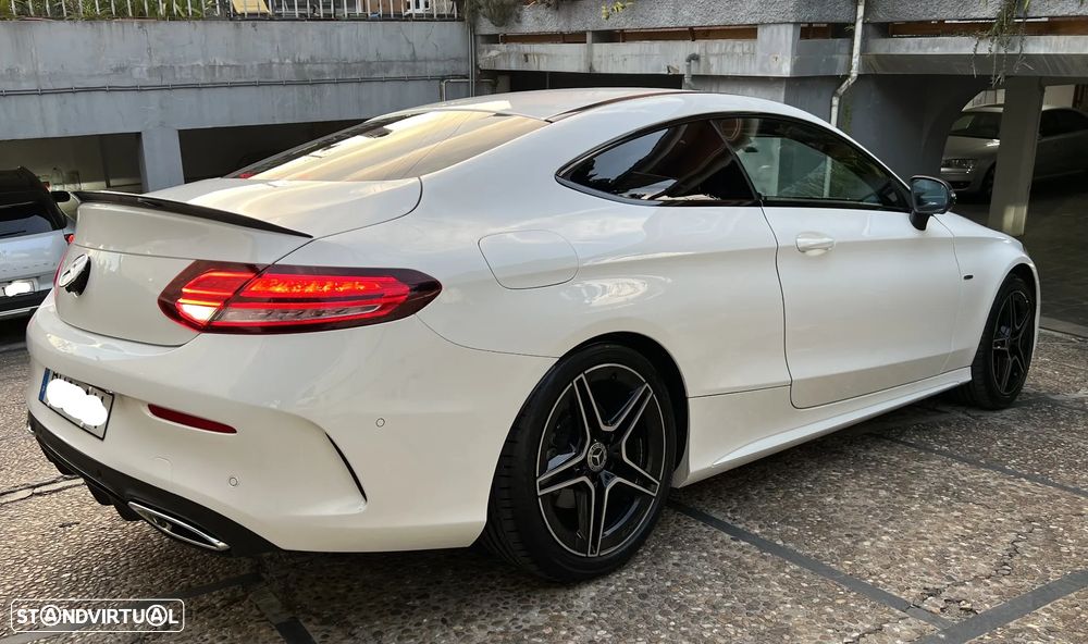 Mercedes-Benz C 220 d Coupe 9G-TRONIC AMG Line Plus - 3