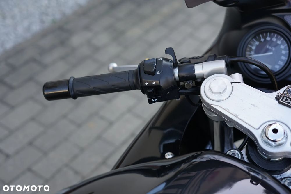 Suzuki SV - 17