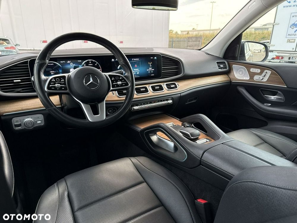 Mercedes-Benz GLE 300 d 4Matic 9G-TRONIC AMG Line - 13