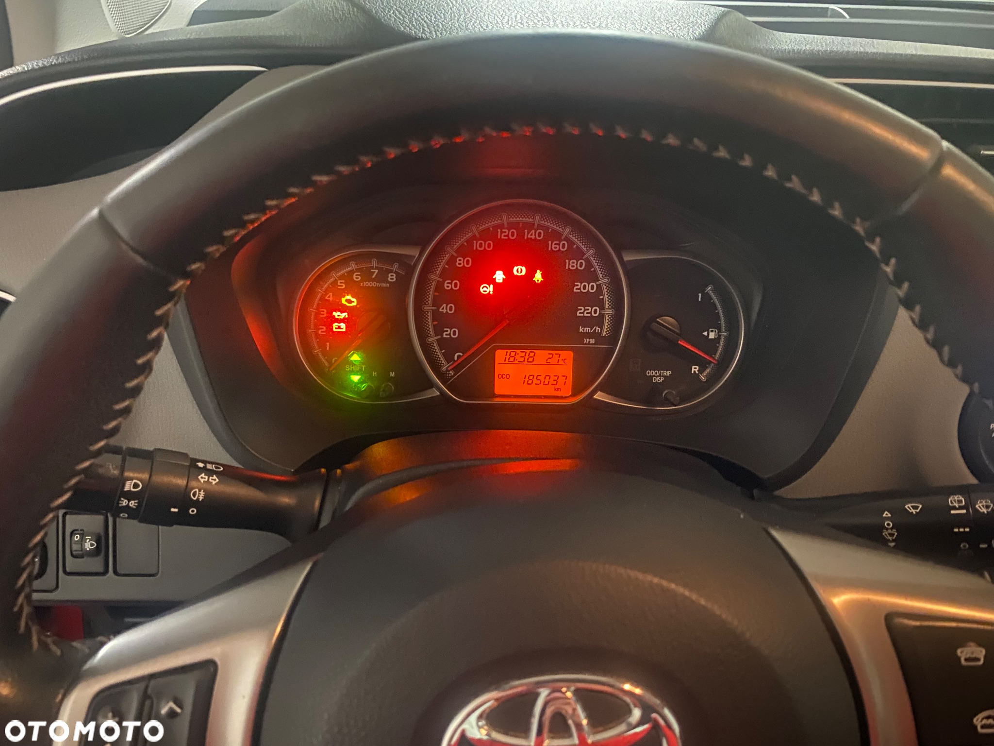 Toyota Yaris - 10