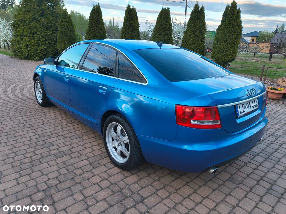 Audi A6 Limousine 2.4 - 4