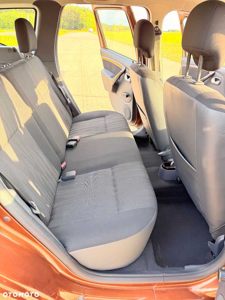 Dacia Duster 1.6 16V 4x2 Ambiance - 17