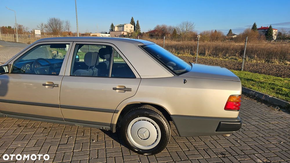 Mercedes-Benz W124 (1984-1993) - 7
