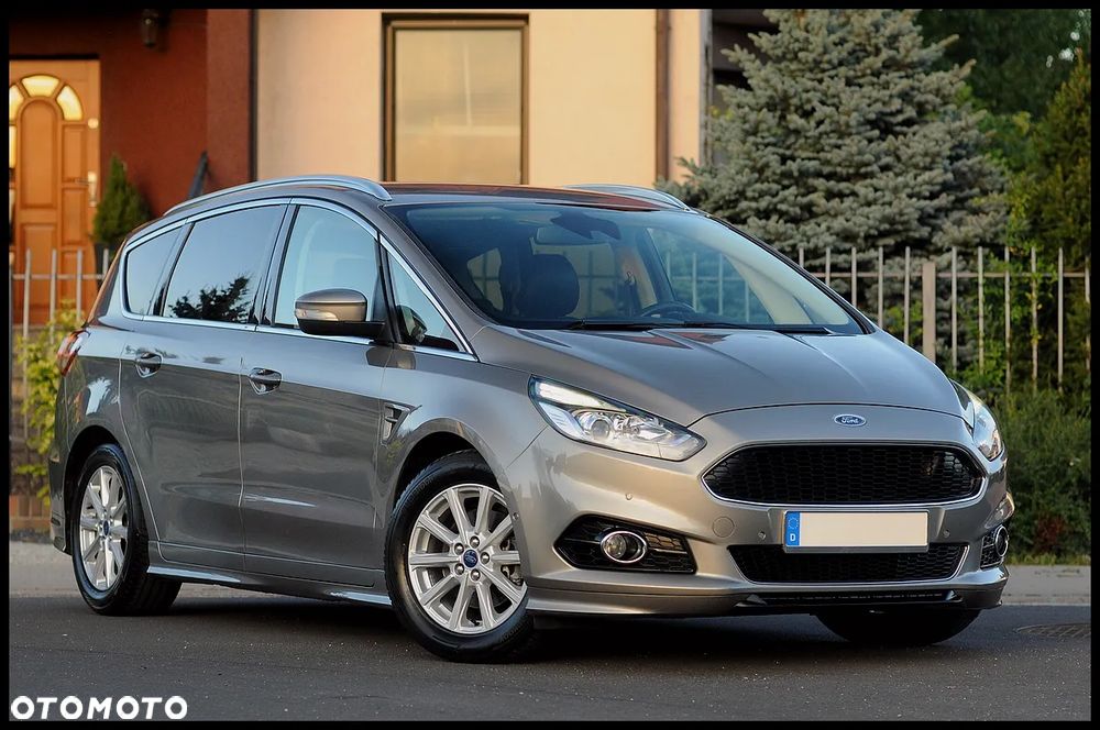 Ford S-Max - 10