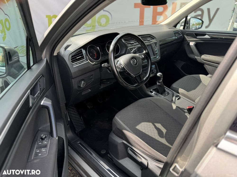 Volkswagen Tiguan - 33