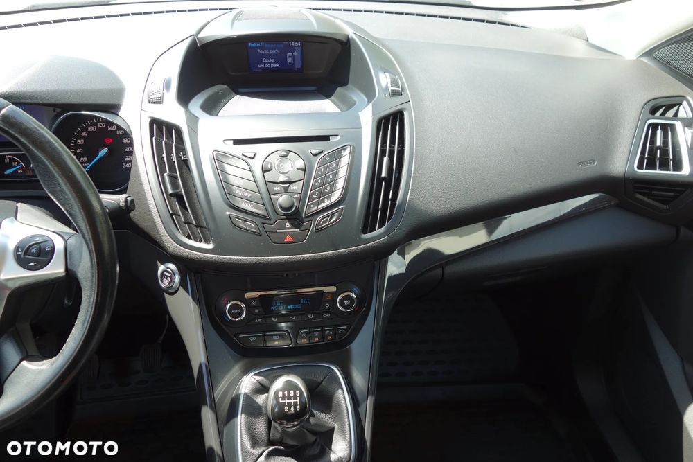 Ford Kuga 1.5 EcoBoost 2x4 Trend - 11