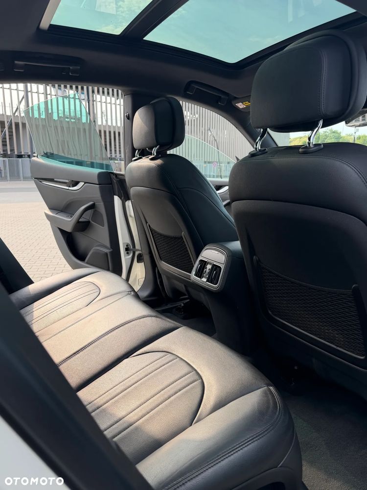 Maserati Levante Q4 - 14
