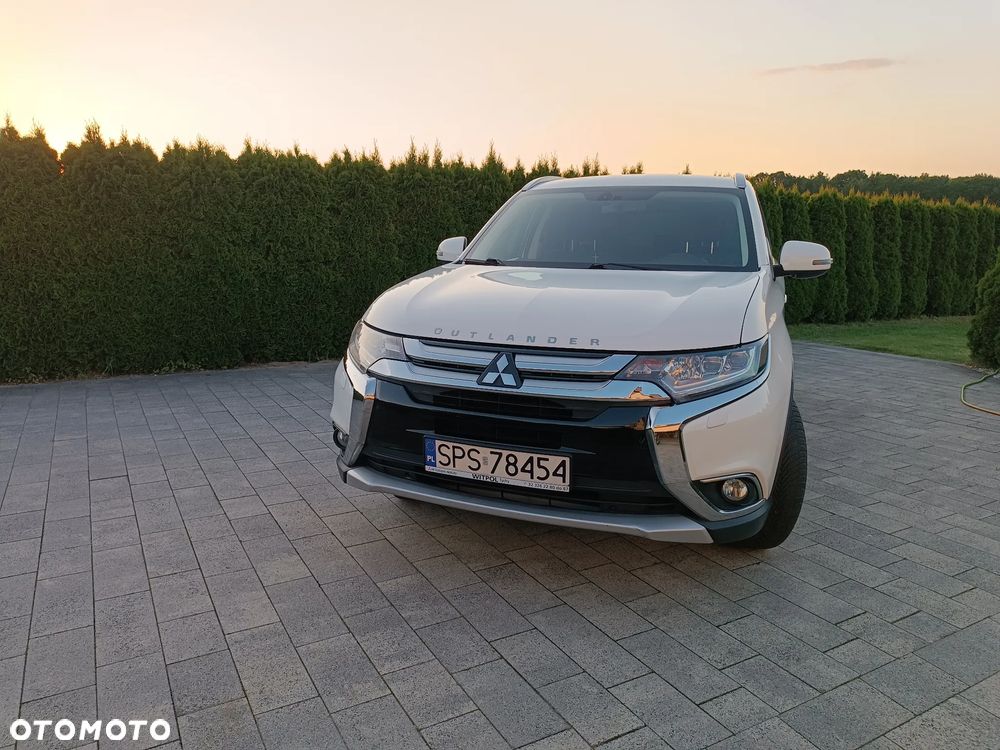 Mitsubishi Outlander 2.0 Intense + 4WD CVT - 2