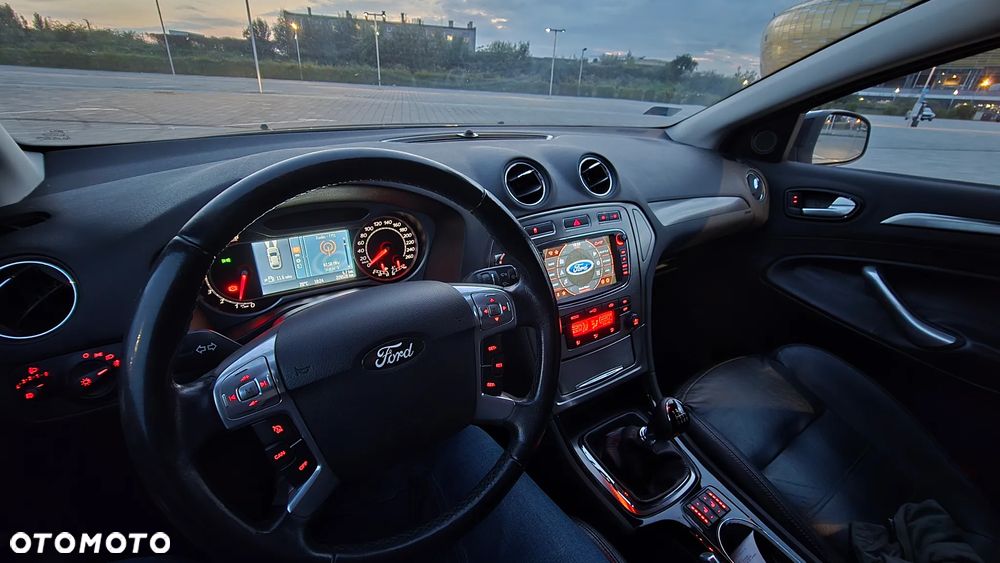 Ford Mondeo Turnier 2.5 Titanium X - 39