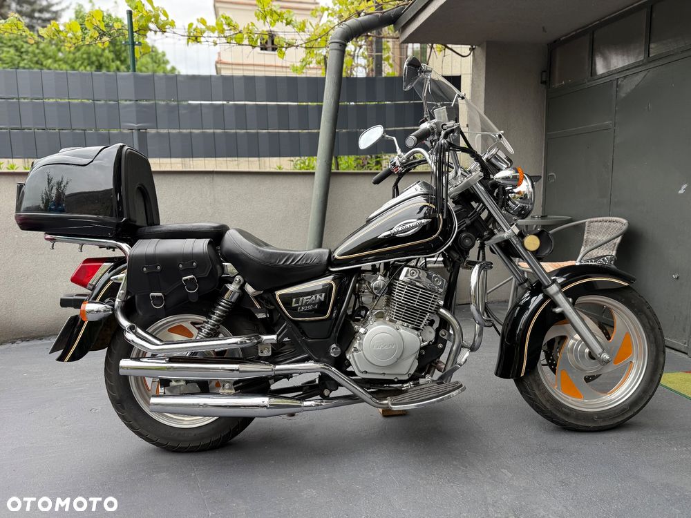 Lifan LF - 1