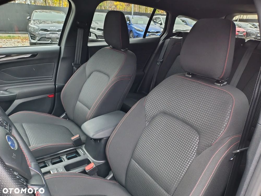 Ford Focus 1.0 EcoBoost mHEV ST-Line X - 11