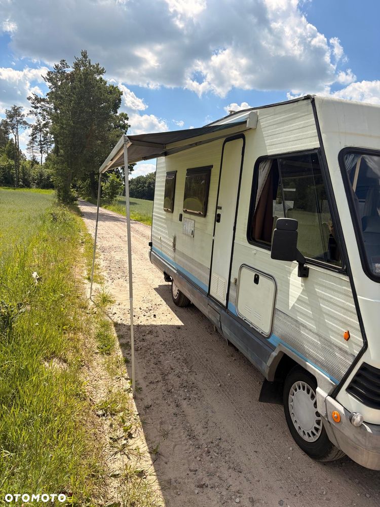 Peugeot J5 - 18