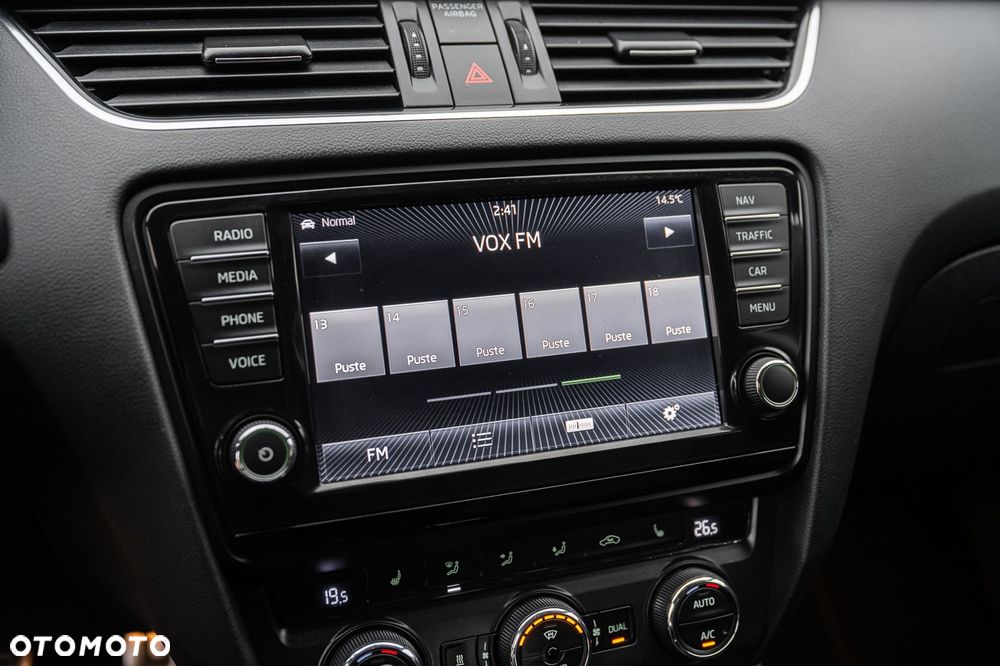 Skoda Octavia 2.0 TSI RS DSG - 23