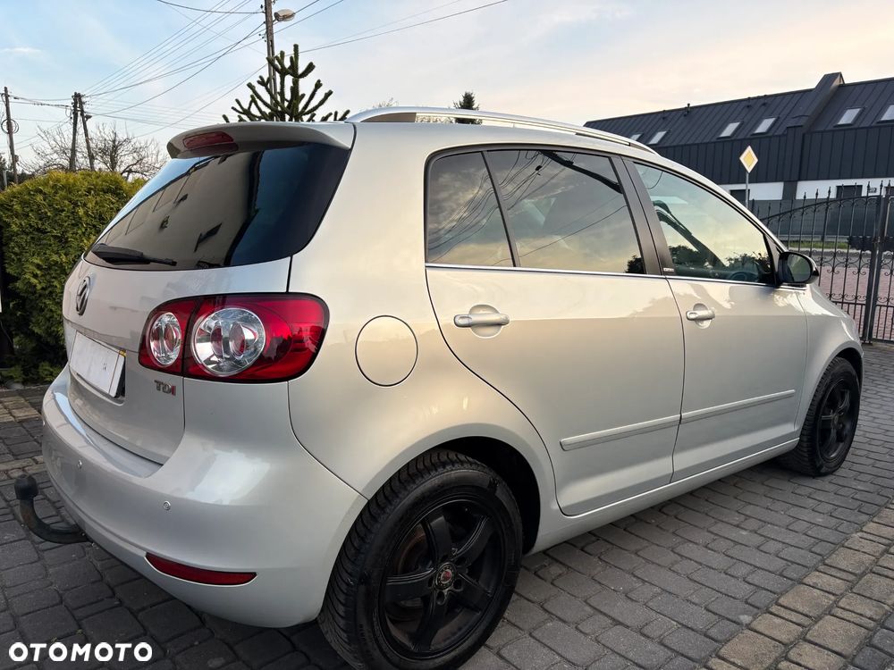 Volkswagen Golf Plus - 31