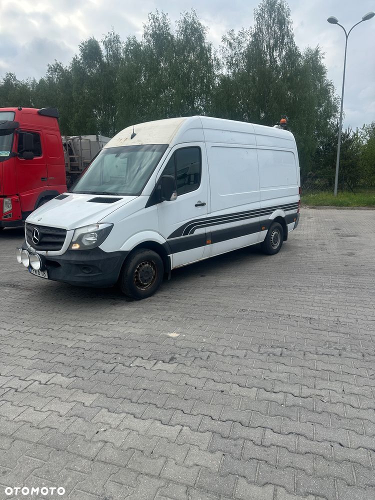 Mercedes-Benz Sprinter - 13