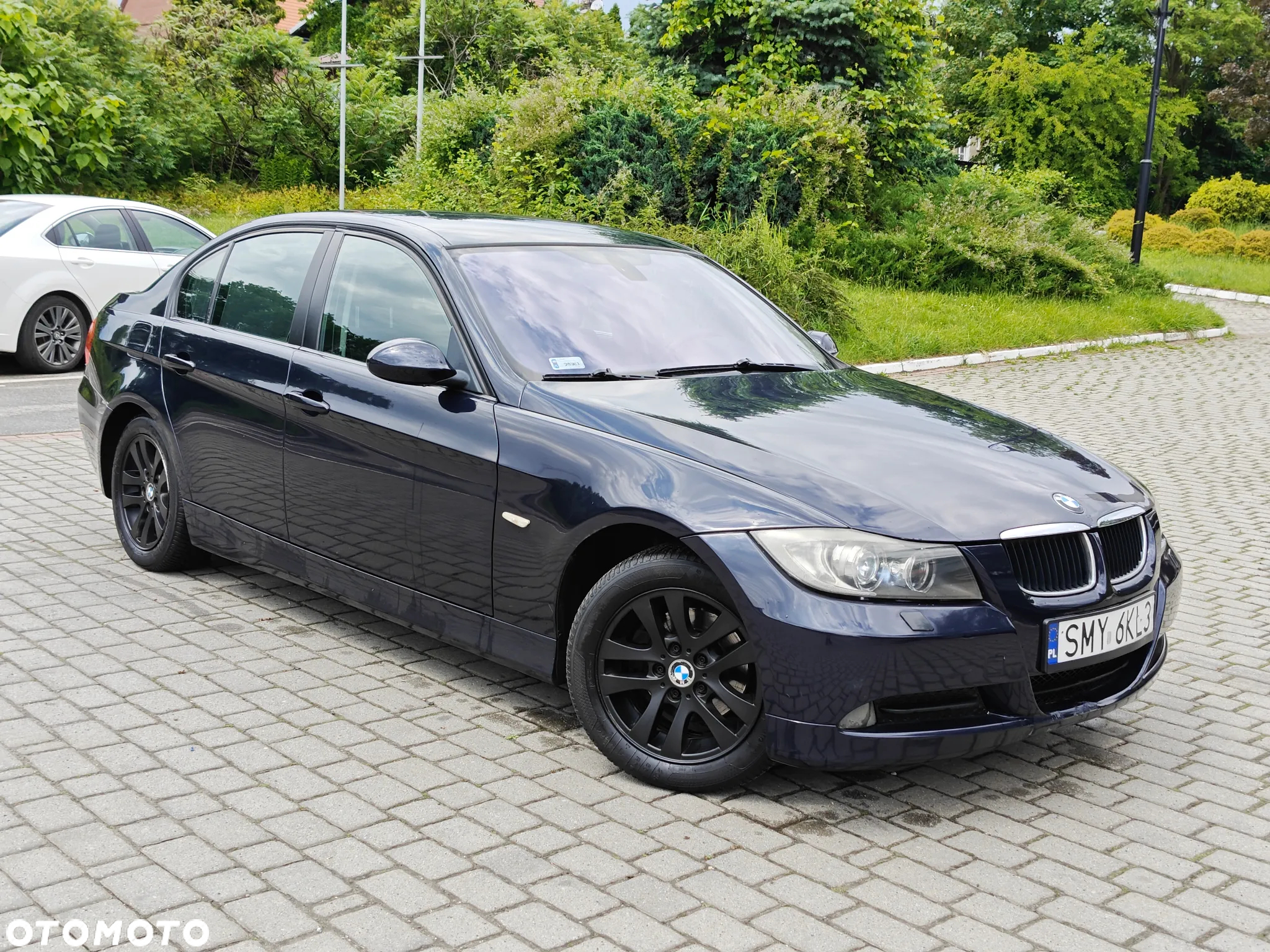 BMW Seria 3 318i - 4