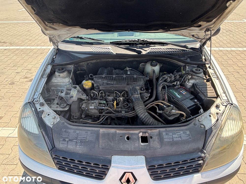 Renault Clio - 10