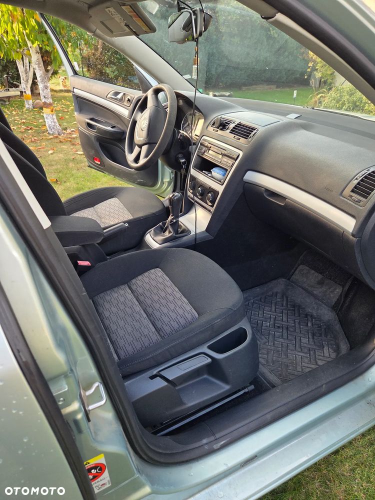 Skoda Octavia - 8