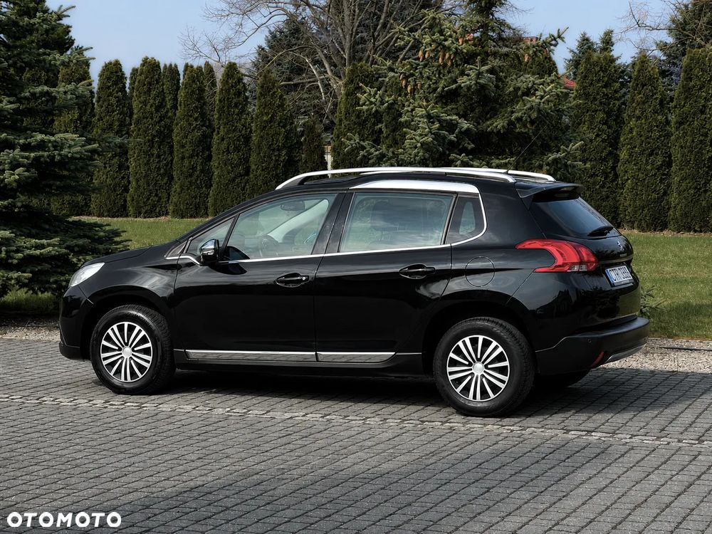 Peugeot 2008 1.6 e-HDi Allure S&S - 11