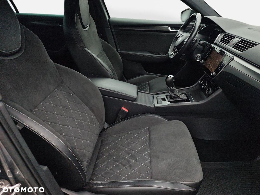 Skoda Superb 2.0 TSI 4x4 Sportline DSG - 17