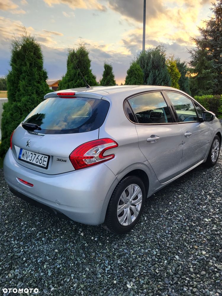 Peugeot 208 1.4 VTi Active - 4