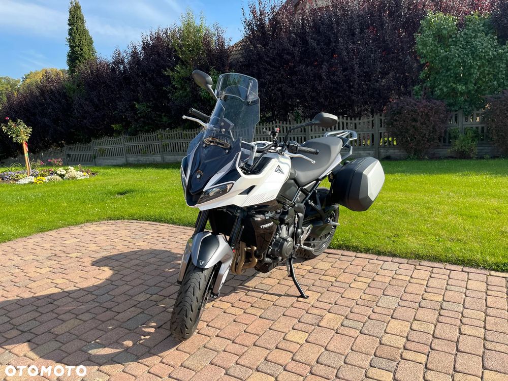 Triumph Tiger - 9
