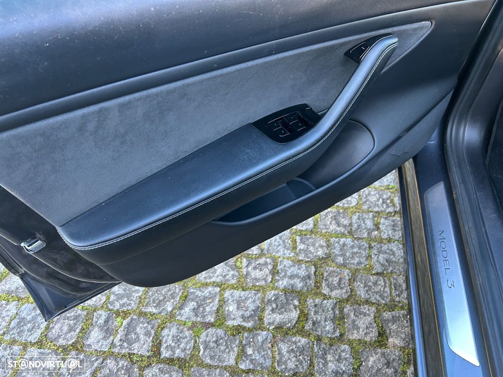 Tesla Model 3 Long Range Tração Integral - 23