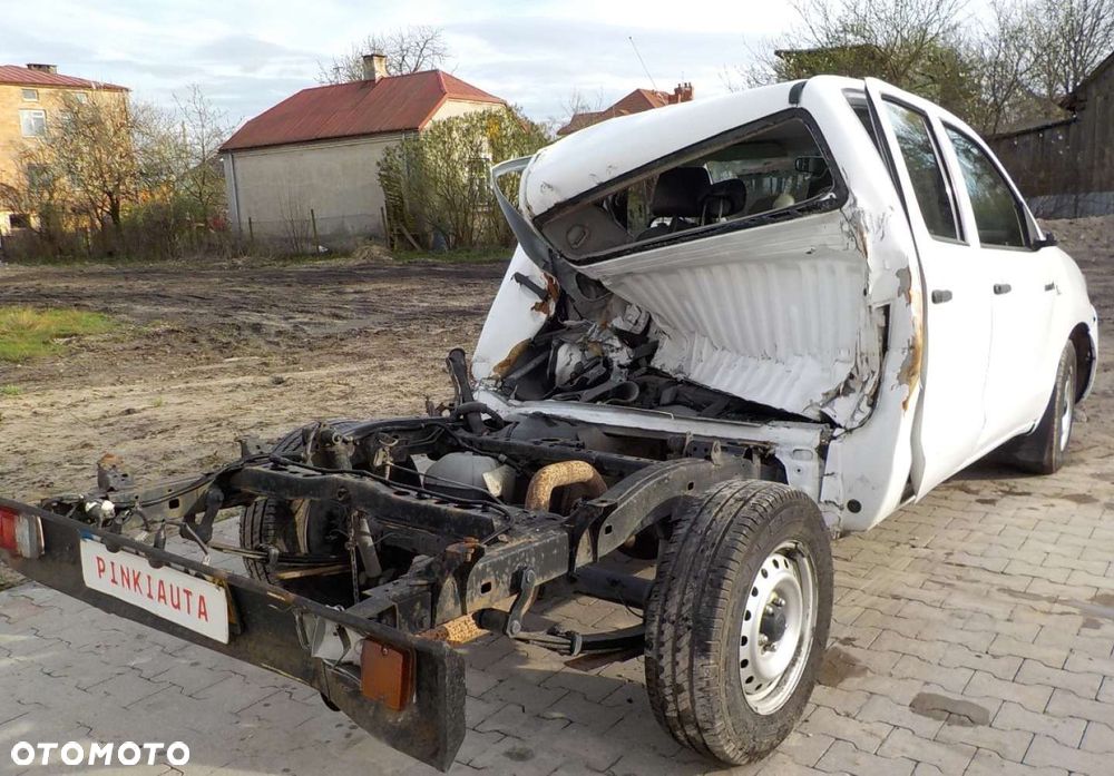 Toyota Hilux - 17