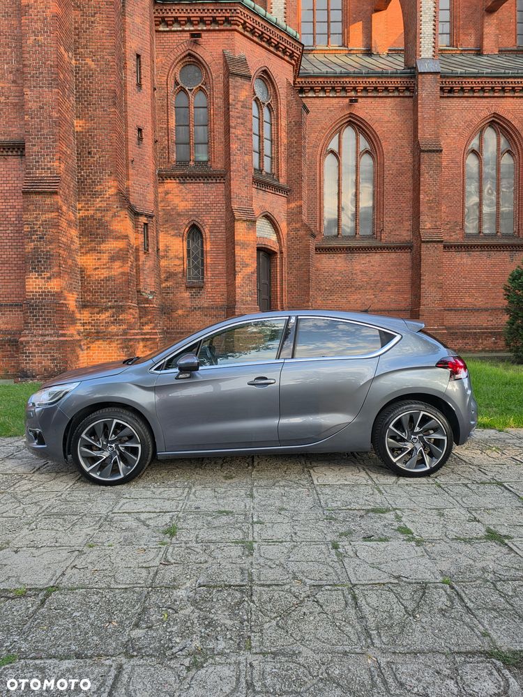 Citroën DS4 2.0 HDi SportChic - 4