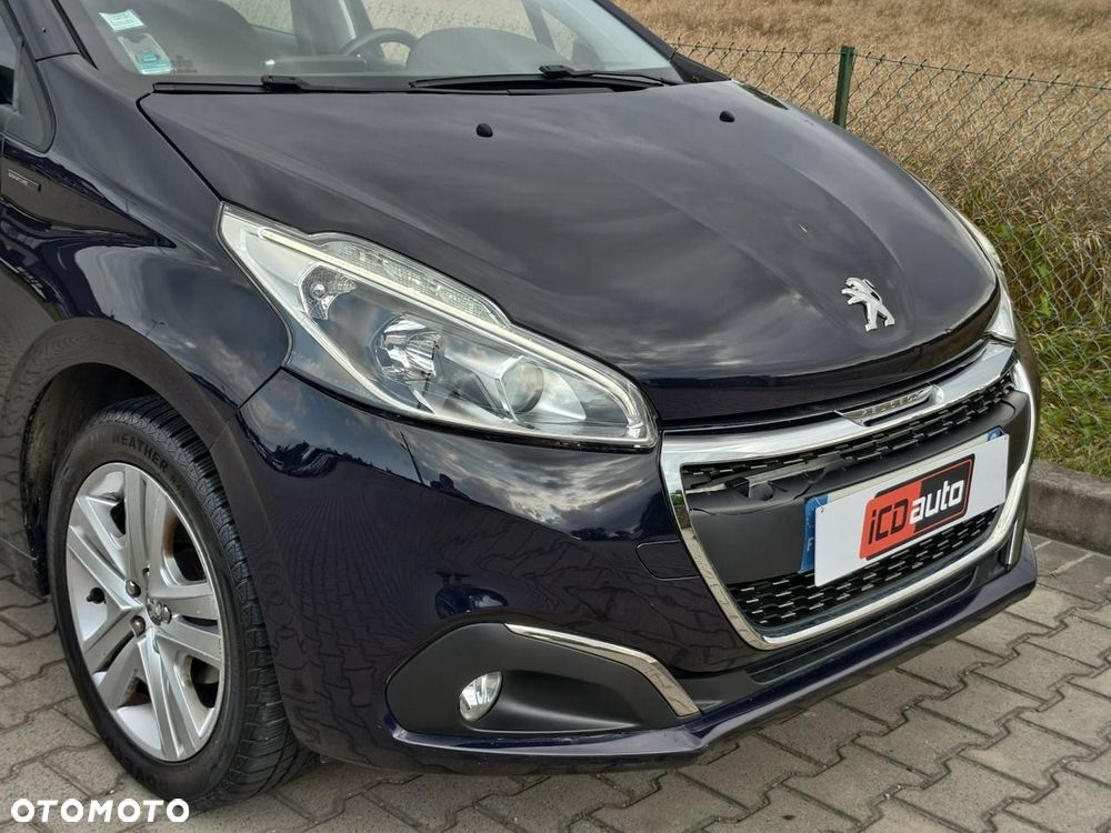 Peugeot 208 - 25