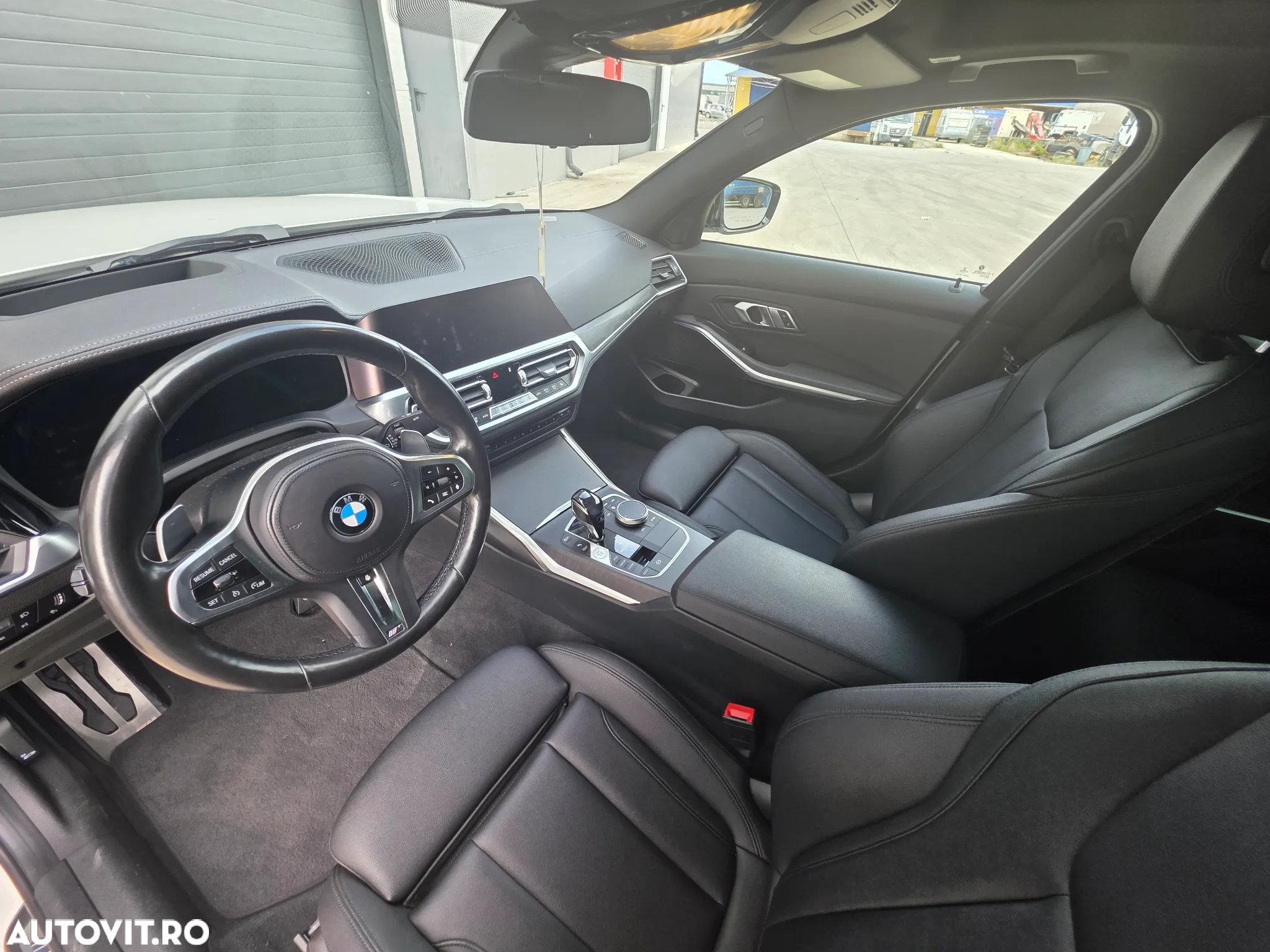 BMW Seria 3 330i xDrive Aut. M Sport - 13
