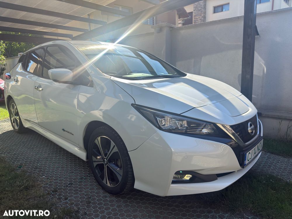 NISSAN Leaf 2018 — imagine 3