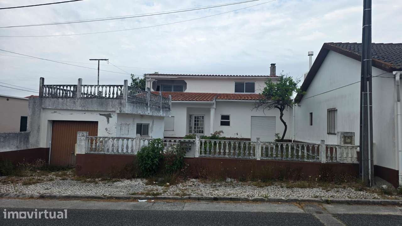 RESERVADA - Moradia térrea T5, habitável, sem licença - M. Grande - Grande imagem: 2/19