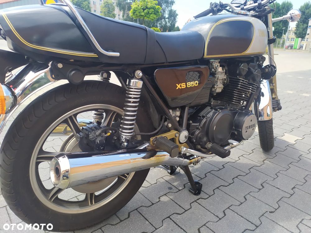 Yamaha XS - 8