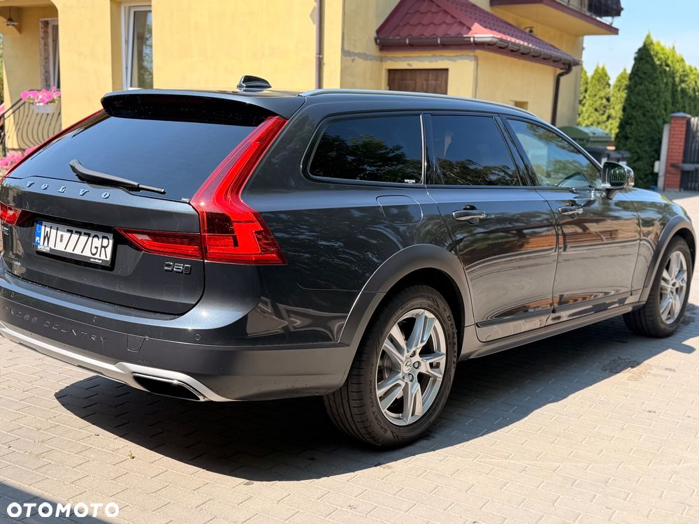 Volvo V90 Cross Country D5 AWD - 4