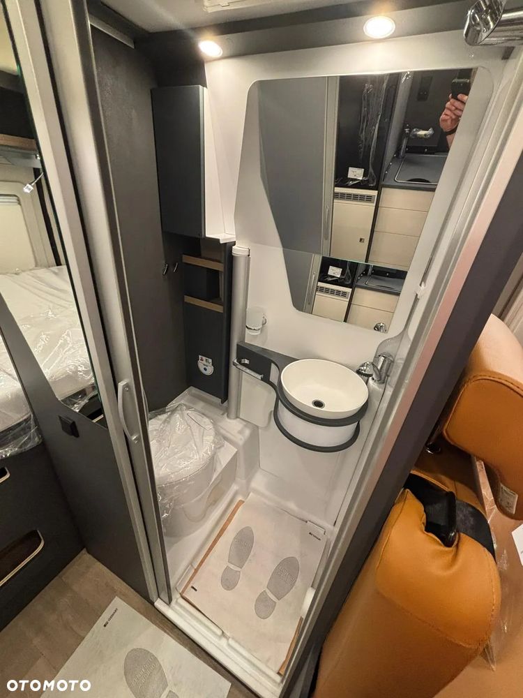 Laika KOSMO 60 SUPREMO z oknem SkyView - 10