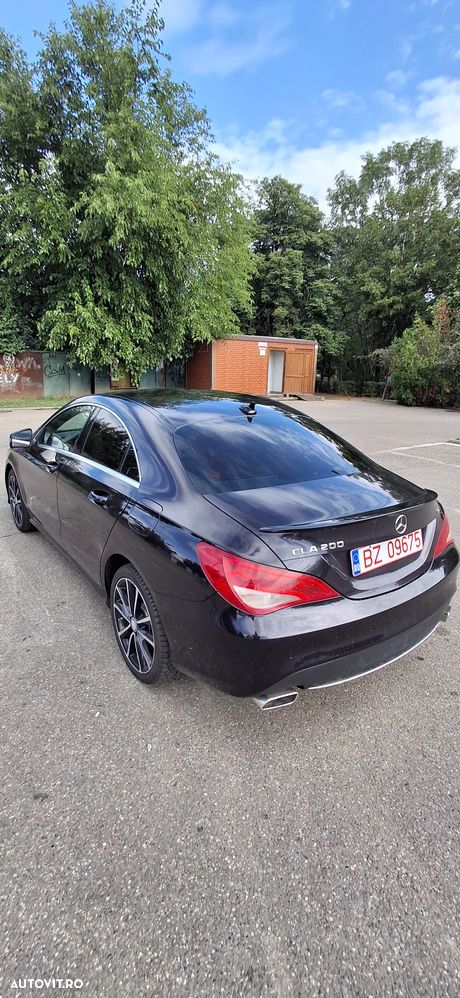 Mercedes-Benz CLA 200 d 7G-DCT Urban - 22