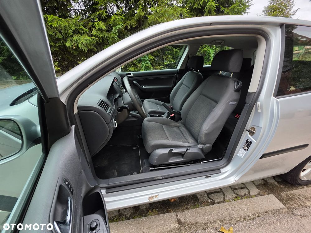 Volkswagen Golf - 8