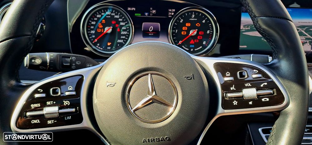 Mercedes-Benz E 300 Bluetec Hybrid Avantgarde - 42