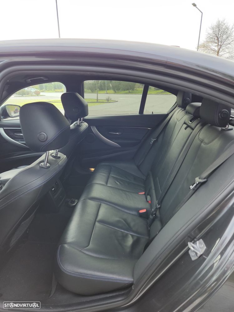 BMW 330 e iPerformance Pack M - 7