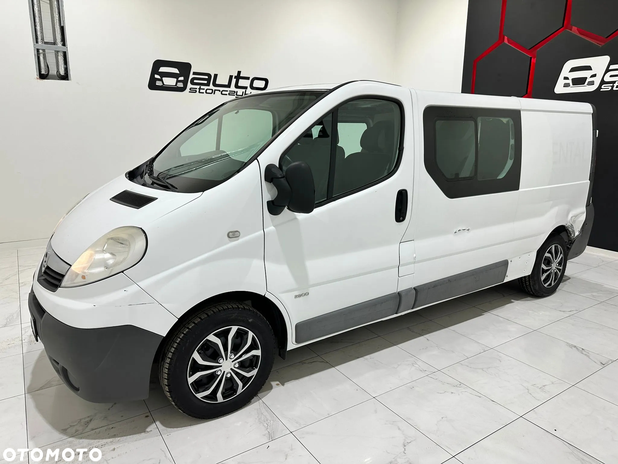Opel VIVARO - 23