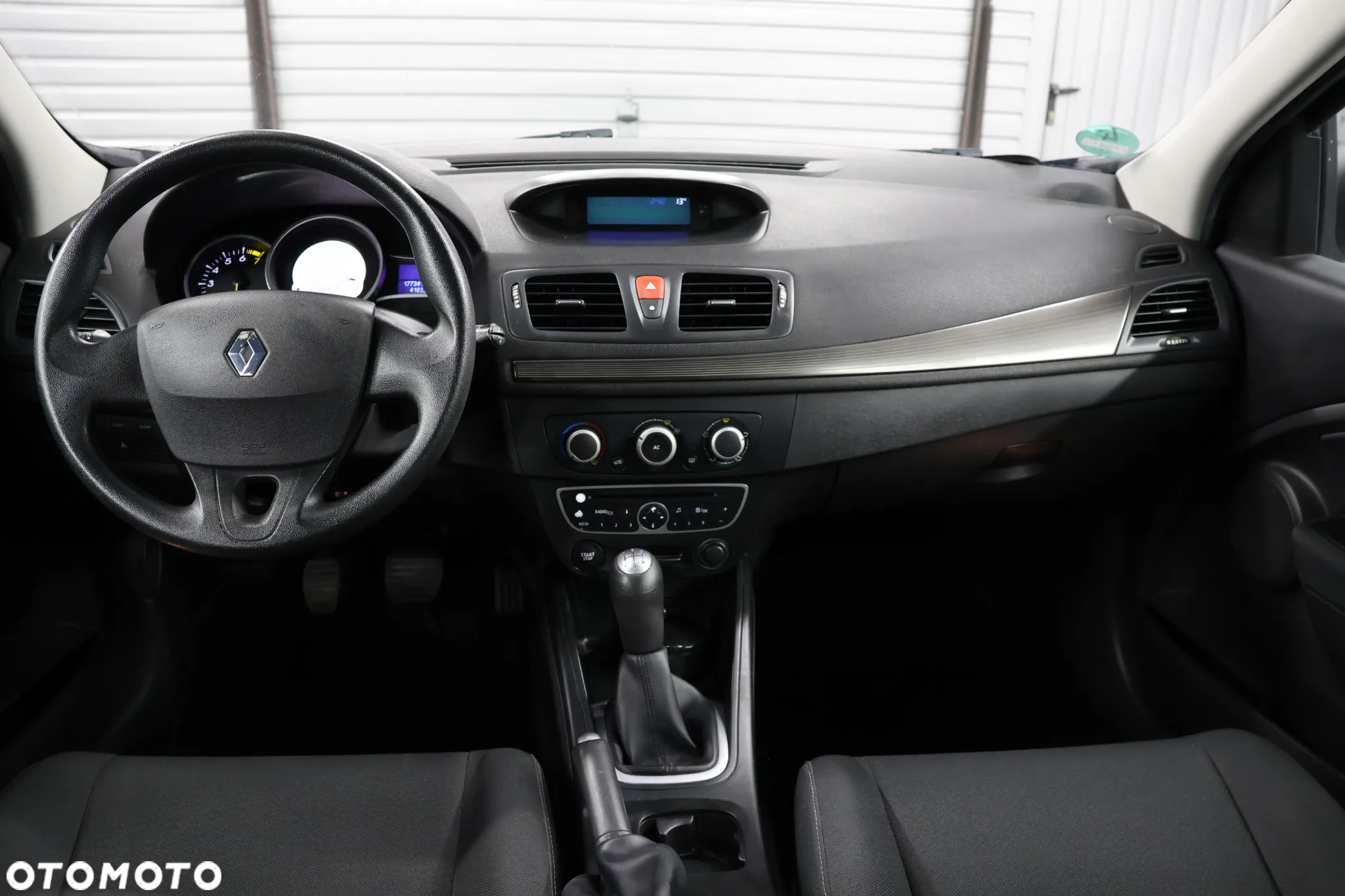Renault Megane 1.6 16V Authentique - 5