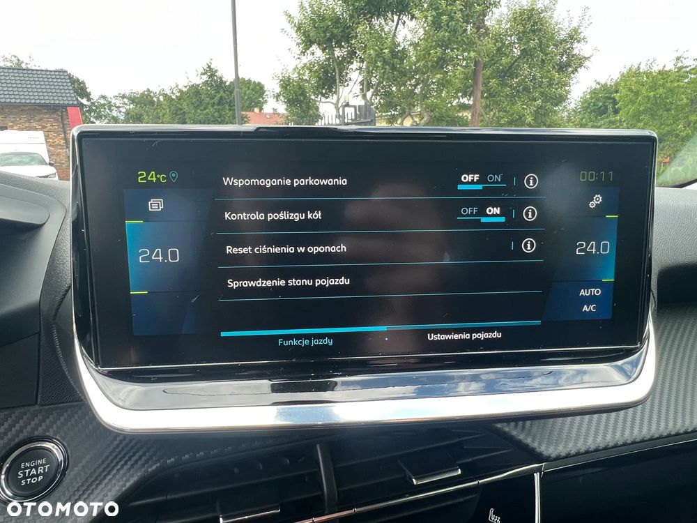 Peugeot 2008 136 Allure - 28