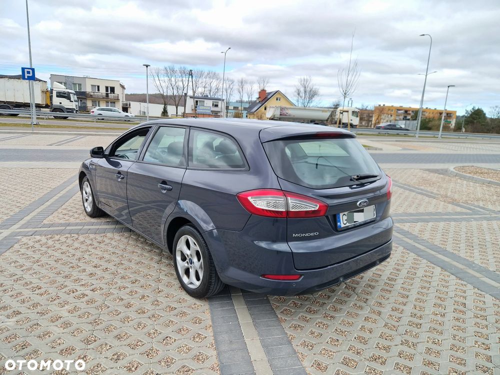 Ford Mondeo - 4